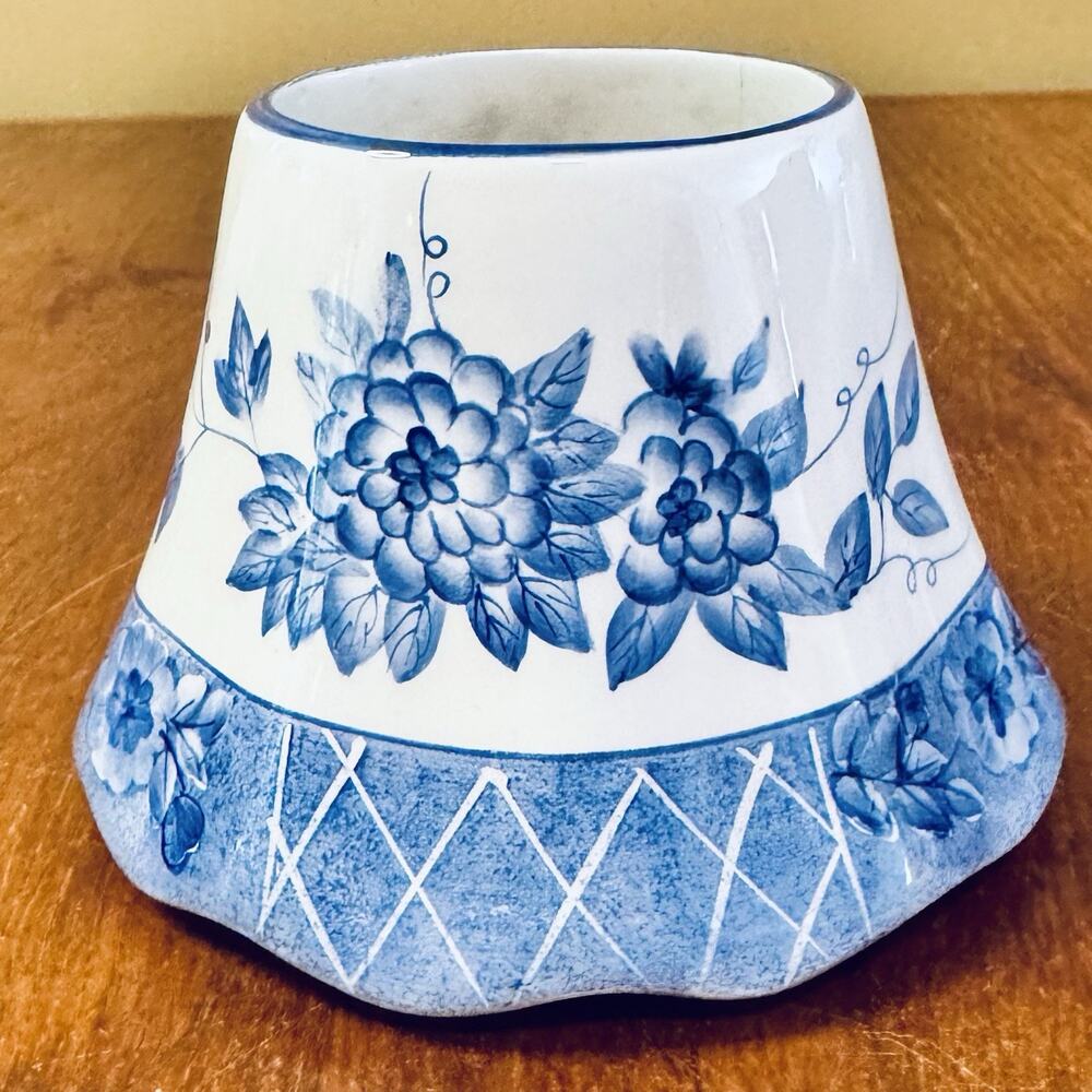 Vintage Blue White Floral Ceramic Vase Planter 6” Delft Style Cottage Decor